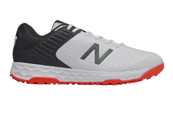 New Balance CK 4020 I4 (Wide) Rubber Cricket Shoes - view 2