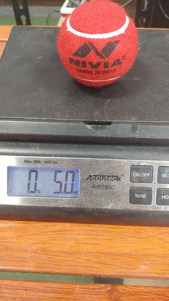 Nivia Heavy Tennis Balls (Red) view 3