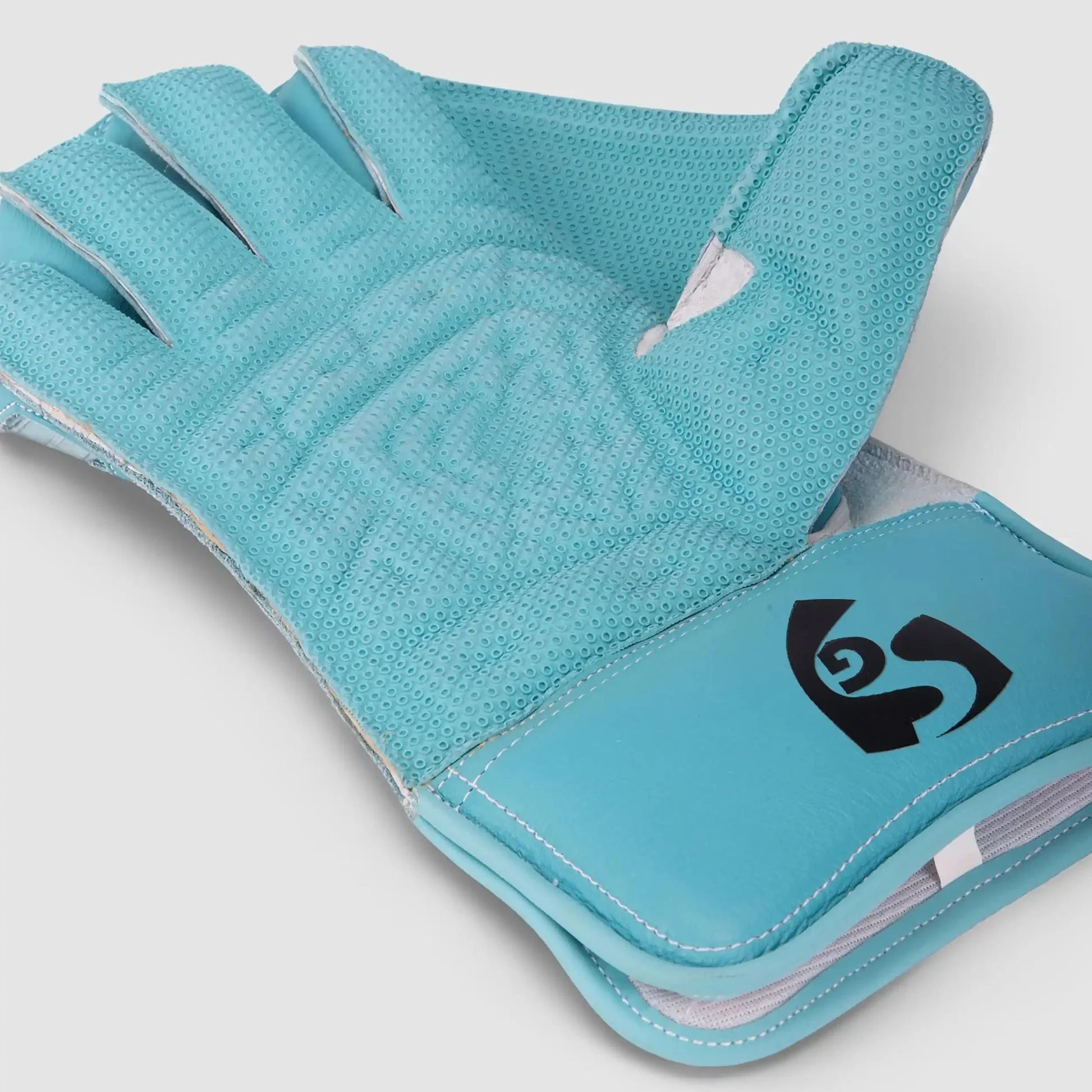 SG Supakeep Classic Wicket Keeping Gloves view 3